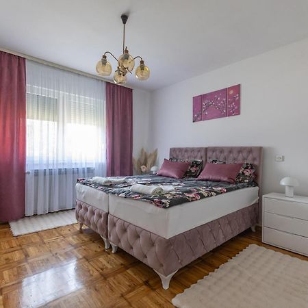 Apartman Marta I Soba Maja Gradiste Exterior foto