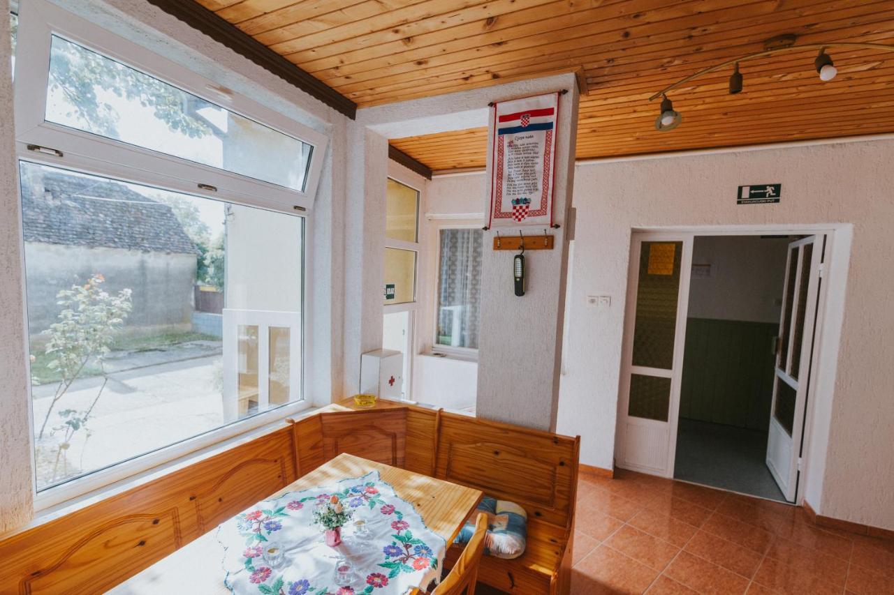 Apartman Marta I Soba Maja Gradiste Exterior foto
