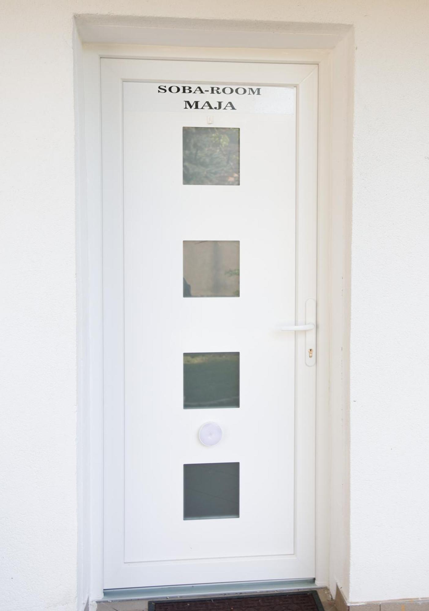 Apartman Marta I Soba Maja Gradiste Exterior foto