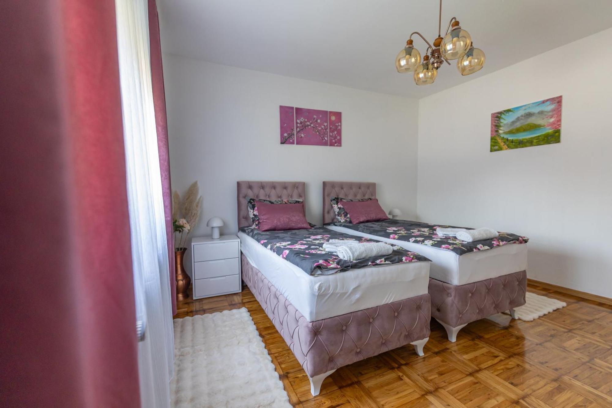 Apartman Marta I Soba Maja Gradiste Exterior foto